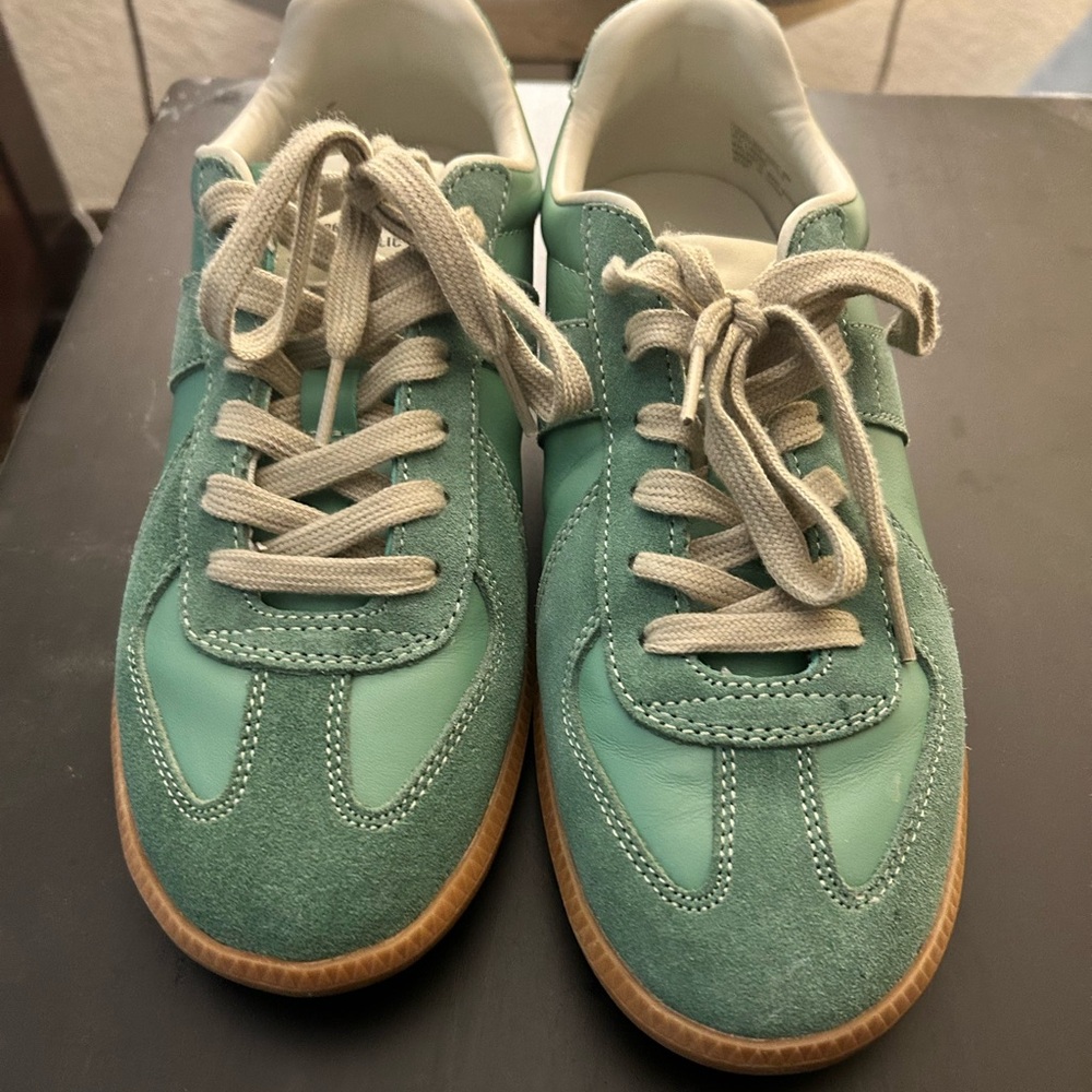 Steve Madden Sneakers